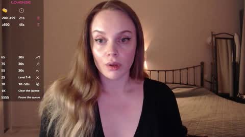 Lana online show from 09/08/25, 05:12