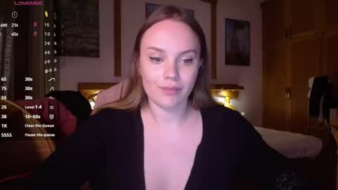 Lana online show from 04/19/26, 07:27