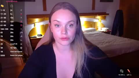 Snapshot of wet_lana chatting on 07/10/26, 08:22 Lana online show from 07/10/26, 08:22