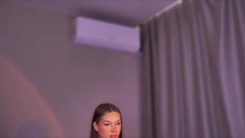 Snapshot of wet_land_ chatting on 04/05/26, 09:28 wet_land_ online show from 04/05/26, 09:28