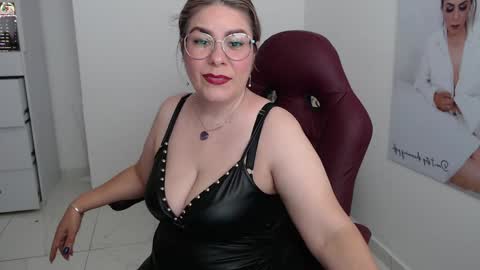 Diva online show from 12/31/24, 01:52