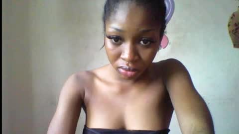 Bella online show from 10/12/25, 08:24