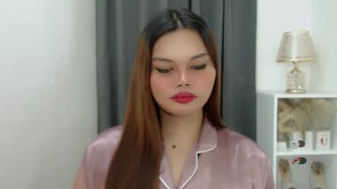 wet_velvet_xo online show from 02/14/26, 10:50