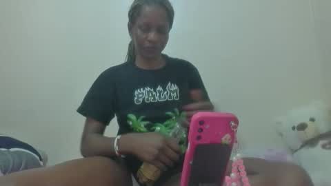 wetberry20 online show from 12/04/25, 11:24