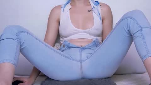 Beatrice Moan from LovenseWet from Tip MenuOpen for Private online show from 11/07/25, 12:10