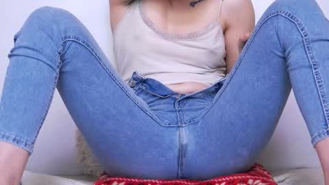 Beatrice Moan from LovenseWet from Tip MenuOpen for Private online show from 02/11/26, 11:10
