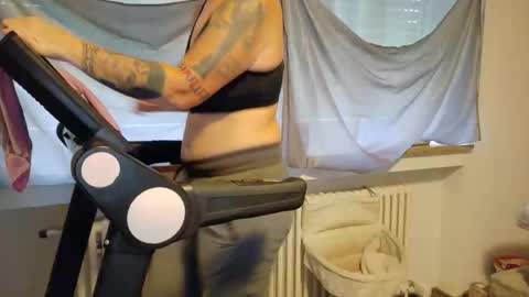 Wetgerman online show from 09/26/25, 07:56