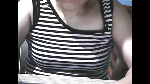 Snapshot of wethornypussy4u chatting on 11/19/25, 07:08 wethornypussy4u online show from 11/19/25, 07:08
