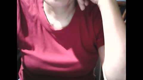 Snapshot of wethornypussy4u chatting on 01/05/26, 11:41 wethornypussy4u online show from 01/05/26, 11:41
