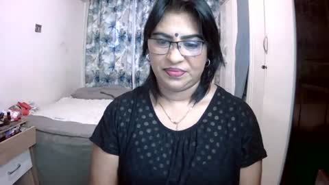Snapshot of wetindian1971 chatting on 04/22/26, 08:17 kavita online show from 04/22/26, 08:17