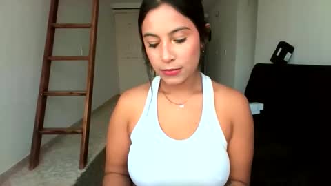 Snapshot of wetmoanl chatting on 02/25/26, 04:49 Megan Raves online show from 02/25/26, 04:49