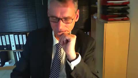 Franz online show from 10/25/25, 10:45