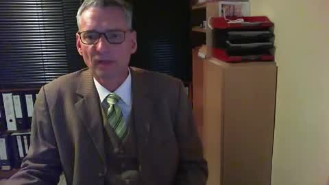 Franz online show from 05/01/26, 05:17