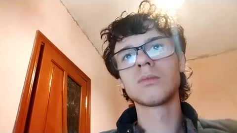 Snapshot of whatever_67 chatting on 11/18/25, 07:07 whatever_67 online show from 11/18/25, 07:07