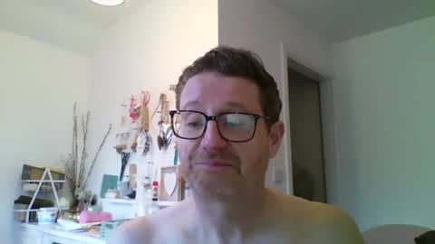 wheelbarrow70 online show from 04/18/26, 06:01