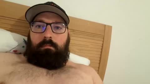 Snapshot of wheely19871606 chatting on 01/27/25, 09:44 wheely19871606 online show from 01/27/25, 09:44