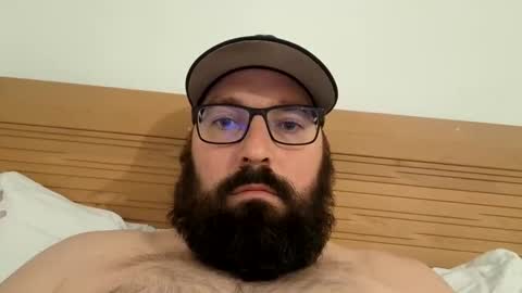 Snapshot of wheely19871606 chatting on 02/12/25, 09:54 wheely19871606 online show from 02/12/25, 09:54