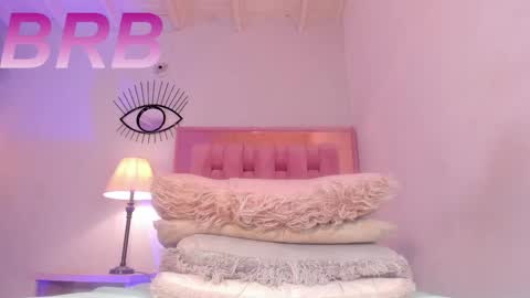 Sara  online show from 09/12/25, 02:50