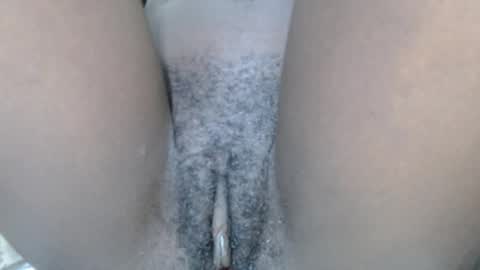 Whinebby online show from 10/19/25, 04:02