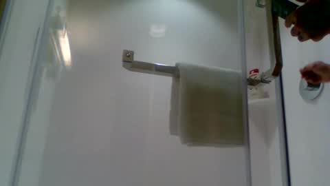 Snapshot of whiskerbiscuit_69 chatting on 01/05/25, 08:31 whiskerbiscuit_69 online show from 01/05/25, 08:31