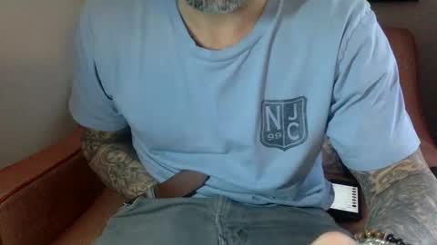 Snapshot of whiskerbiscuit_69 chatting on 01/20/25, 01:32 whiskerbiscuit_69 online show from 01/20/25, 01:32