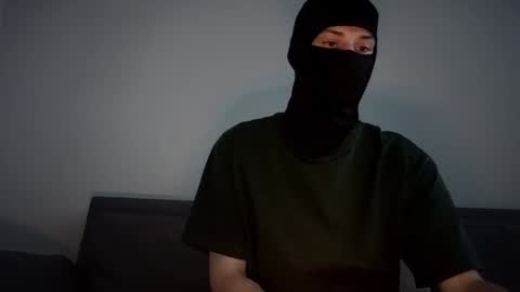 whispero_o online show from 10/25/25, 02:52