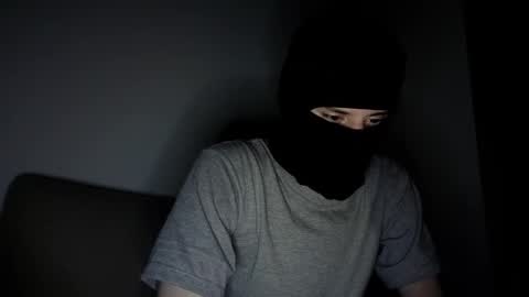 whispero_o online show from 12/13/25, 11:10