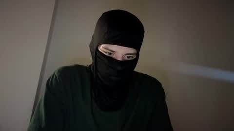 whispero_o online show from 12/18/25, 03:18