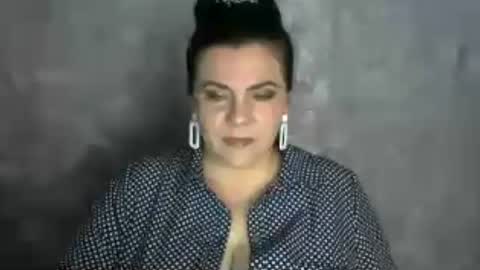 white__queen_ online show from 06/17/26, 07:11