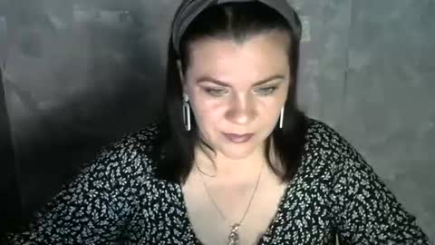 white__queen_ online show from 06/23/26, 06:55