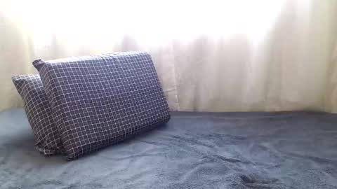 Snapshot of white_sport chatting on 02/25/25, 09:53 Tom online show from 02/25/25, 09:53