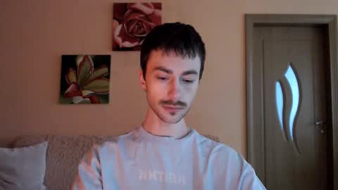 Snapshot of white_sport chatting on 02/05/26, 12:10 Tom online show from 02/05/26, 12:10