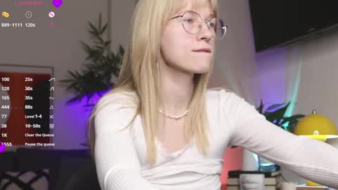 Anita online show from 01/31/25, 02:48