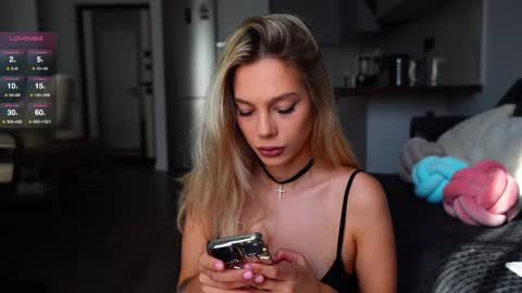 Kate  online show from 02/10/25, 09:47