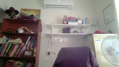 Snapshot of whiteboomer chatting on 12/21/25, 12:51 whiteboomer online show from 12/21/25, 12:51