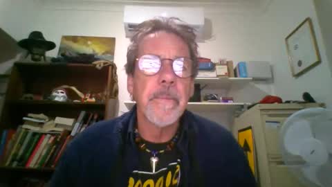 whiteboomer online show from 04/10/26, 09:36