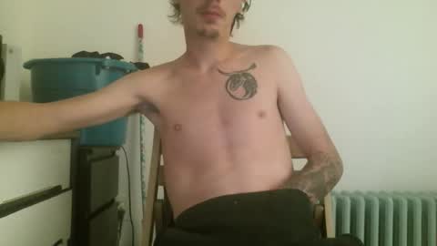 whiteboyslim21 online show from 12/01/25, 07:57