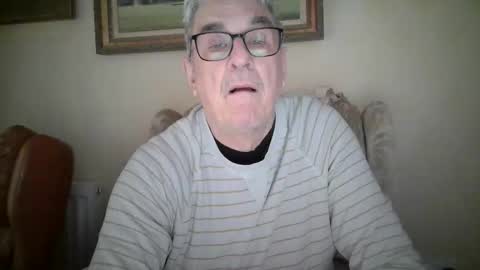 whitebriefs009 online show from 12/22/25, 10:01