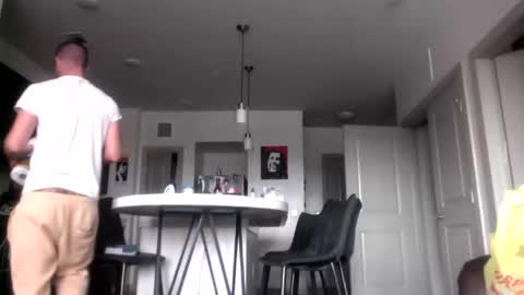 just  str8 stud nut  1000 online show from 12/03/25, 05:55