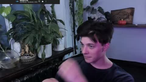 Gus online show from 11/09/25, 07:34