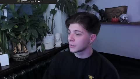 Gus online show from 11/26/25, 09:38