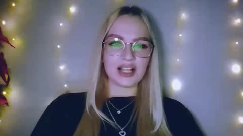 whitehex666 online show from 01/10/26, 01:02