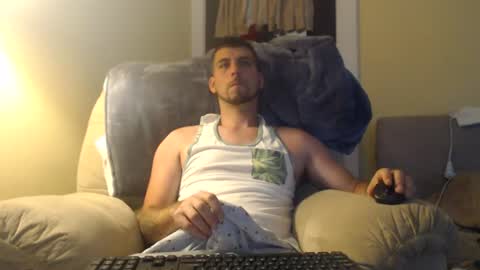 Snapshot of whitemeat321 chatting on 07/18/26, 01:37 whitemeat321 online show from 07/18/26, 01:37