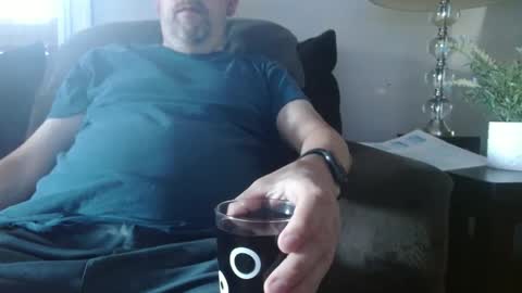 Snapshot of whitemi72975 chatting on 09/19/25, 09:26 Whitey online show from 09/19/25, 09:26