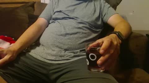 Snapshot of whitemi72975 chatting on 09/22/25, 11:29 Whitey online show from 09/22/25, 11:29