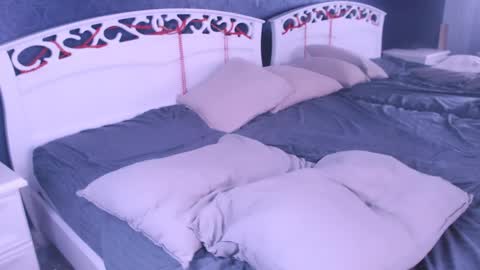 Nyx online show from 04/14/26, 01:00