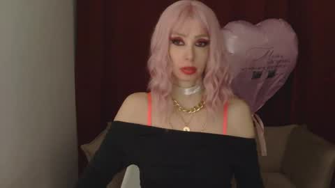 White Queen online show from 02/16/25, 03:27