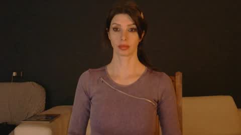 White Queen online show from 02/02/26, 03:05