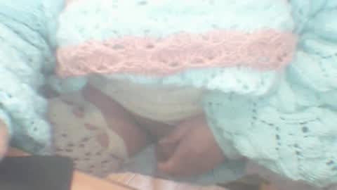 whitesweater online show from 12/09/24, 10:43