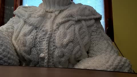 whitesweater online show from 10/08/25, 07:06